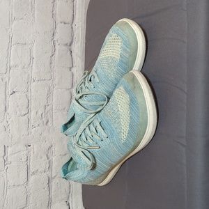 Altra Women's 8.5 Vali Knit Shoes